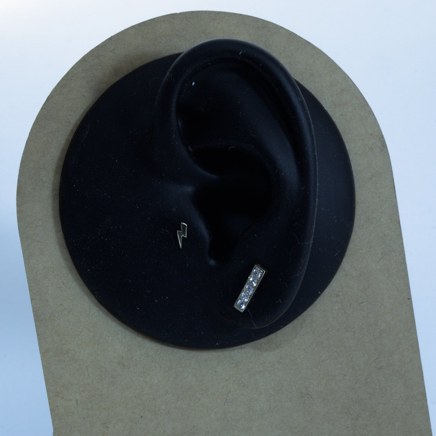 Stud : Isa piercing 14k