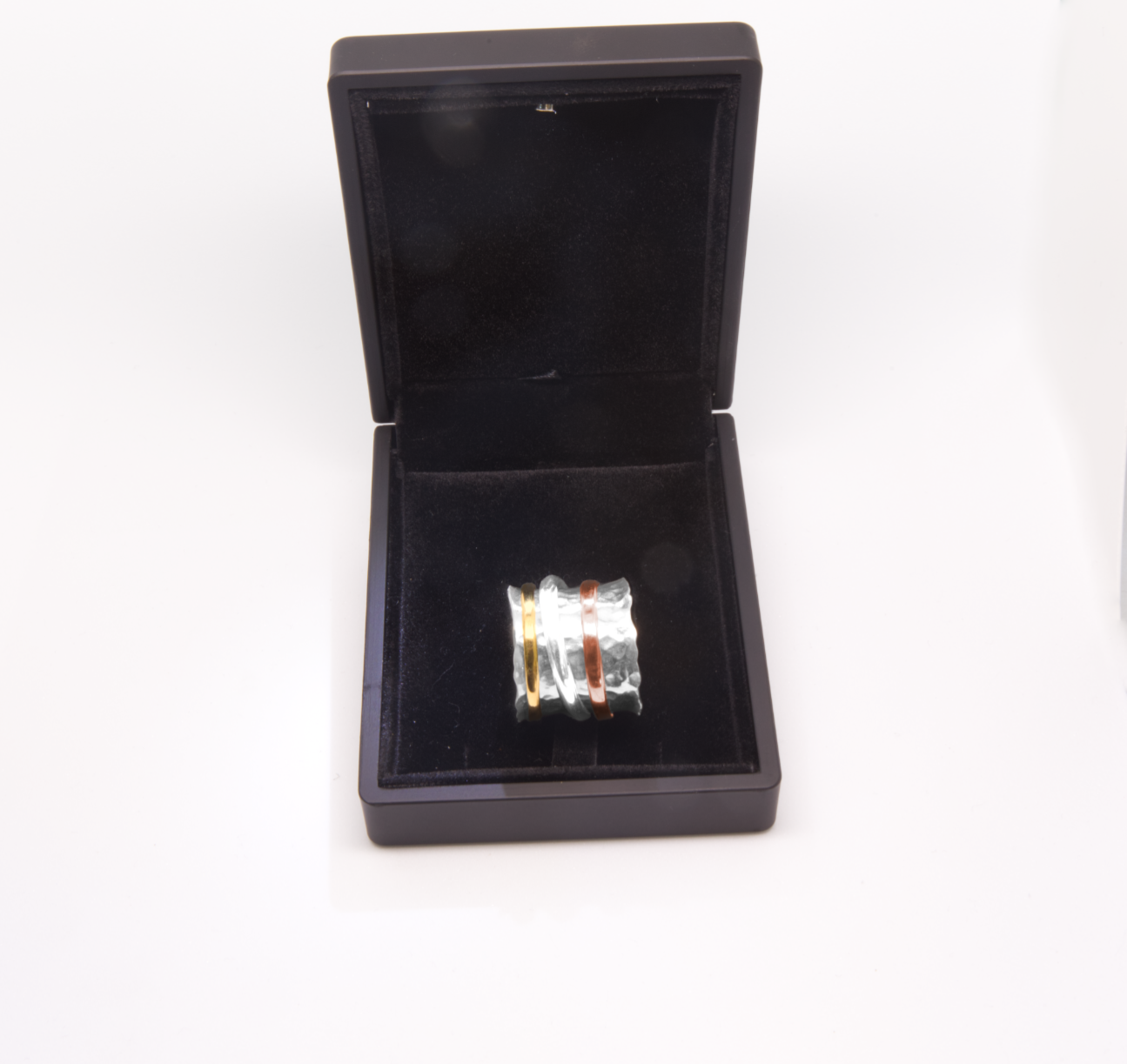 3colours hammered silver ring