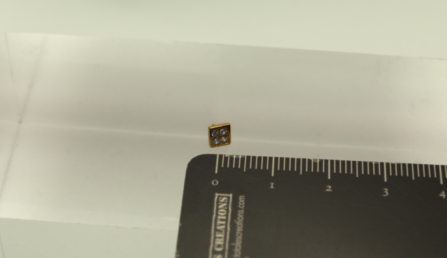 Stud : Jera Small piercing 18k