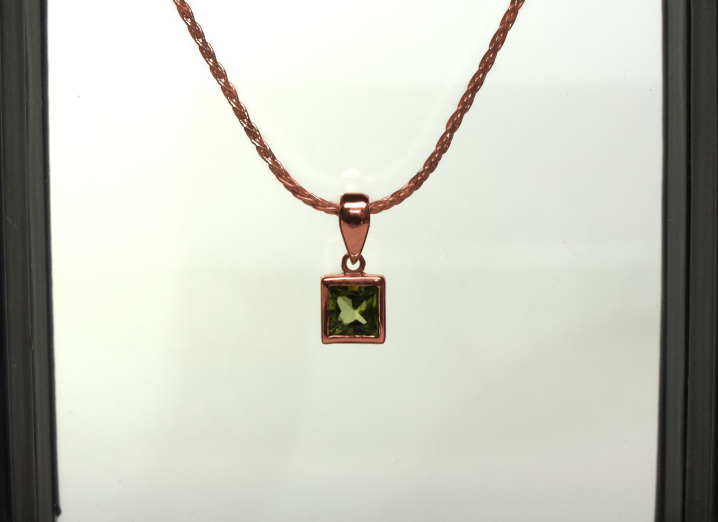 Peridot square pendant