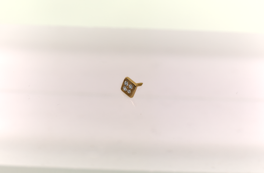Stud : Jera Small piercing 18k