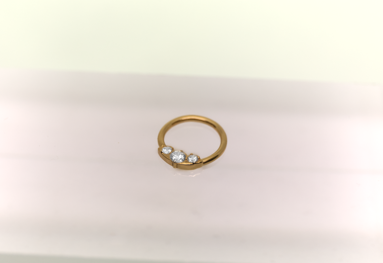 Kenaz ring piercing 18k