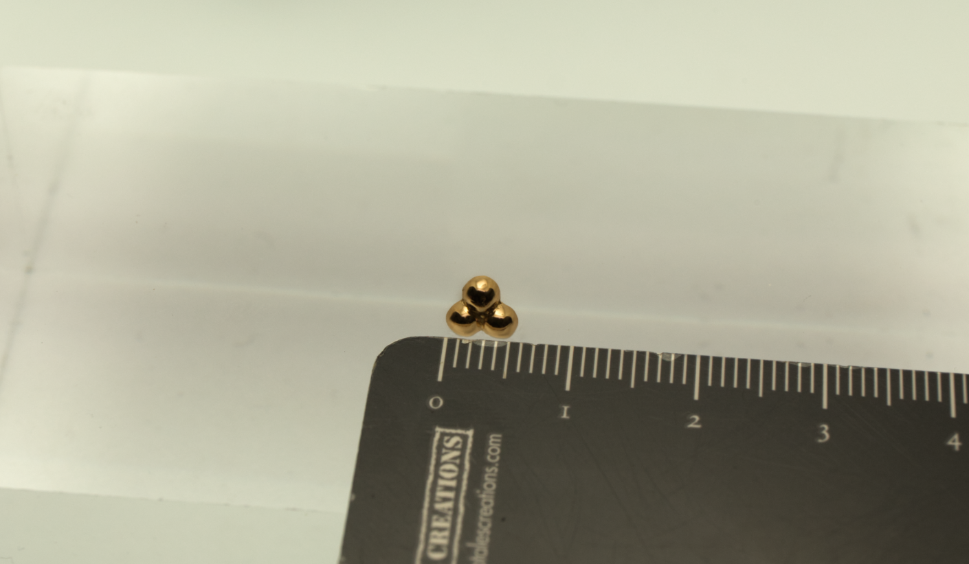 Stud - Triball - 18k Piercing
